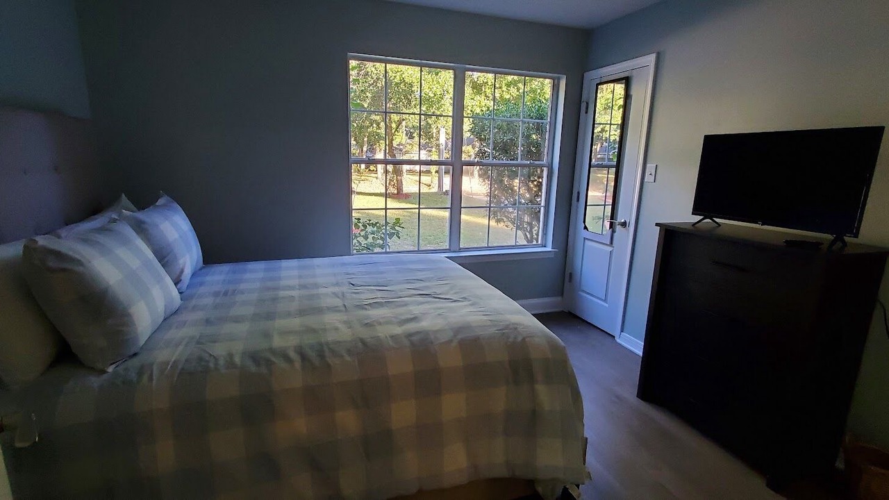 Photo of Bedroom in Gulf Park Estates