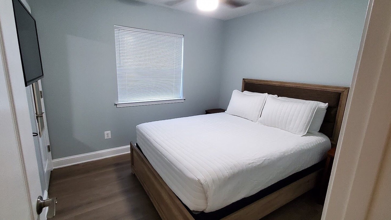 Photo of Bedroom in Gulf Park Estates