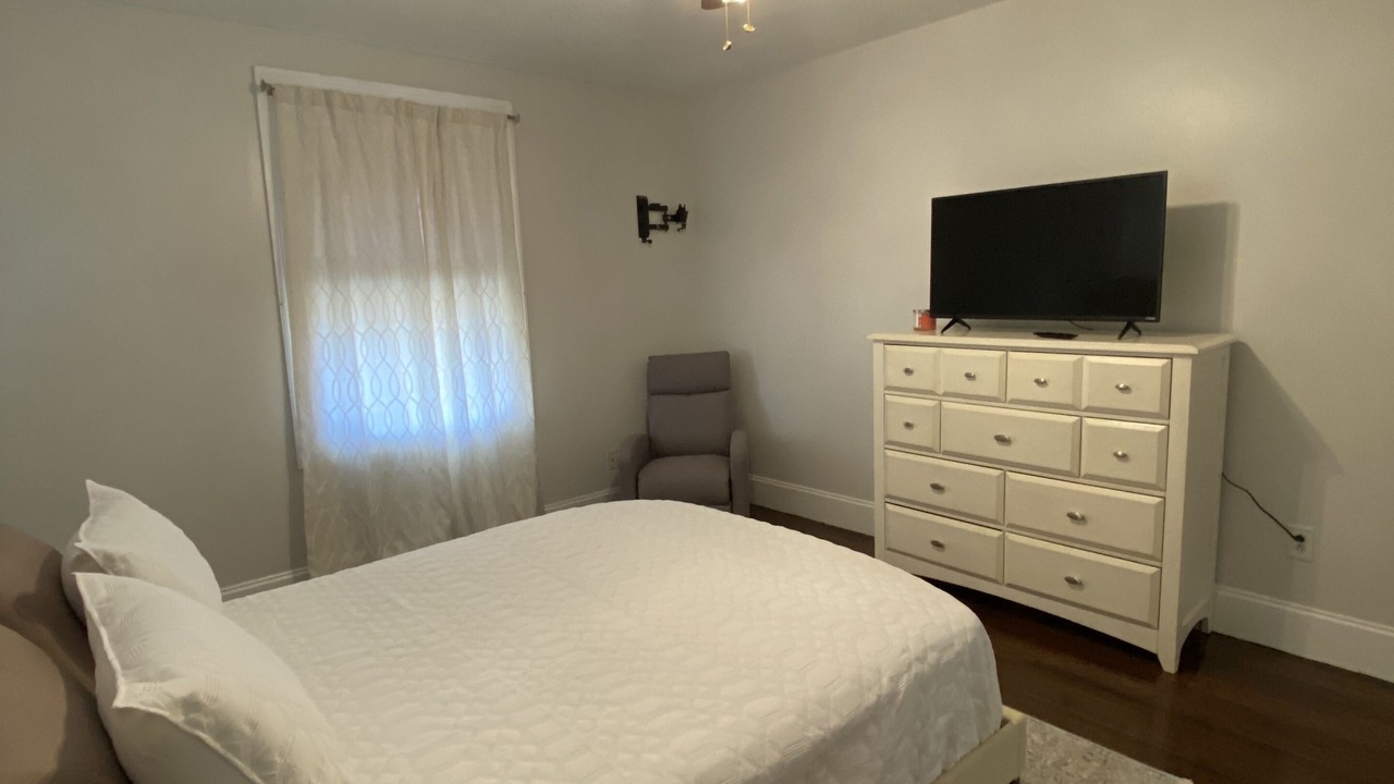 Photo of Bedroom in Broadmoor
