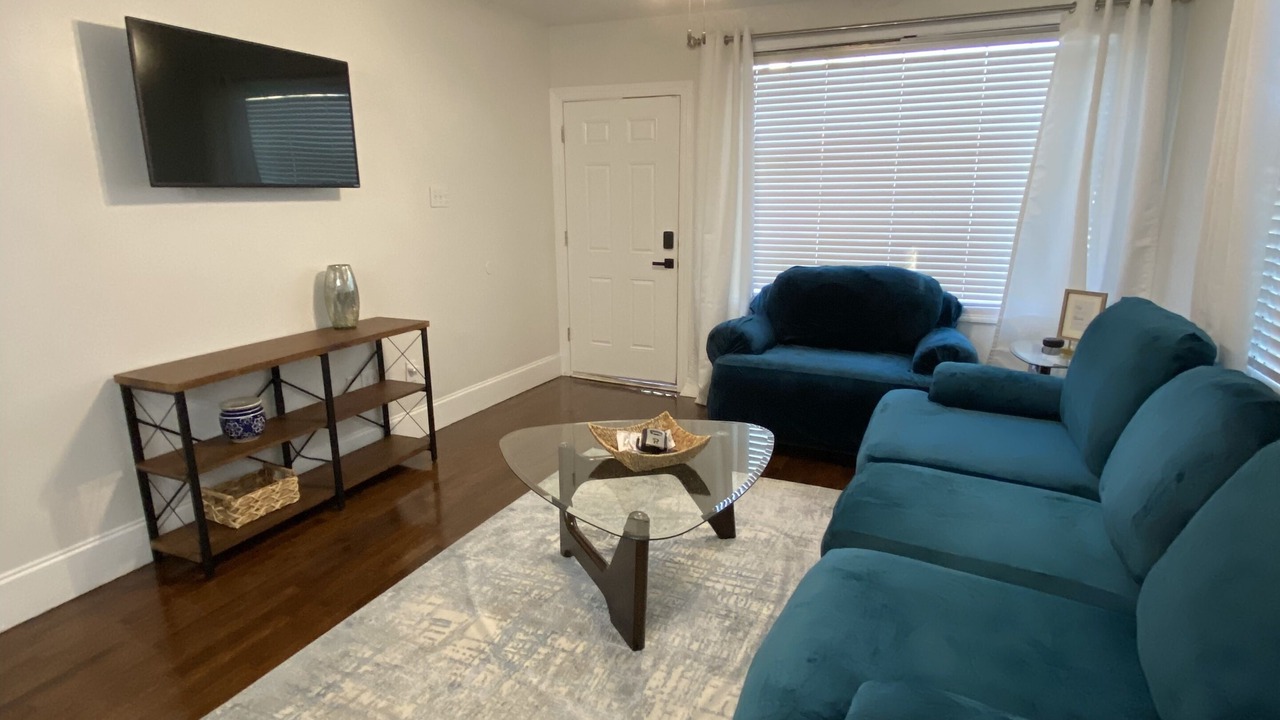 Photo of Livingroom in Broadmoor