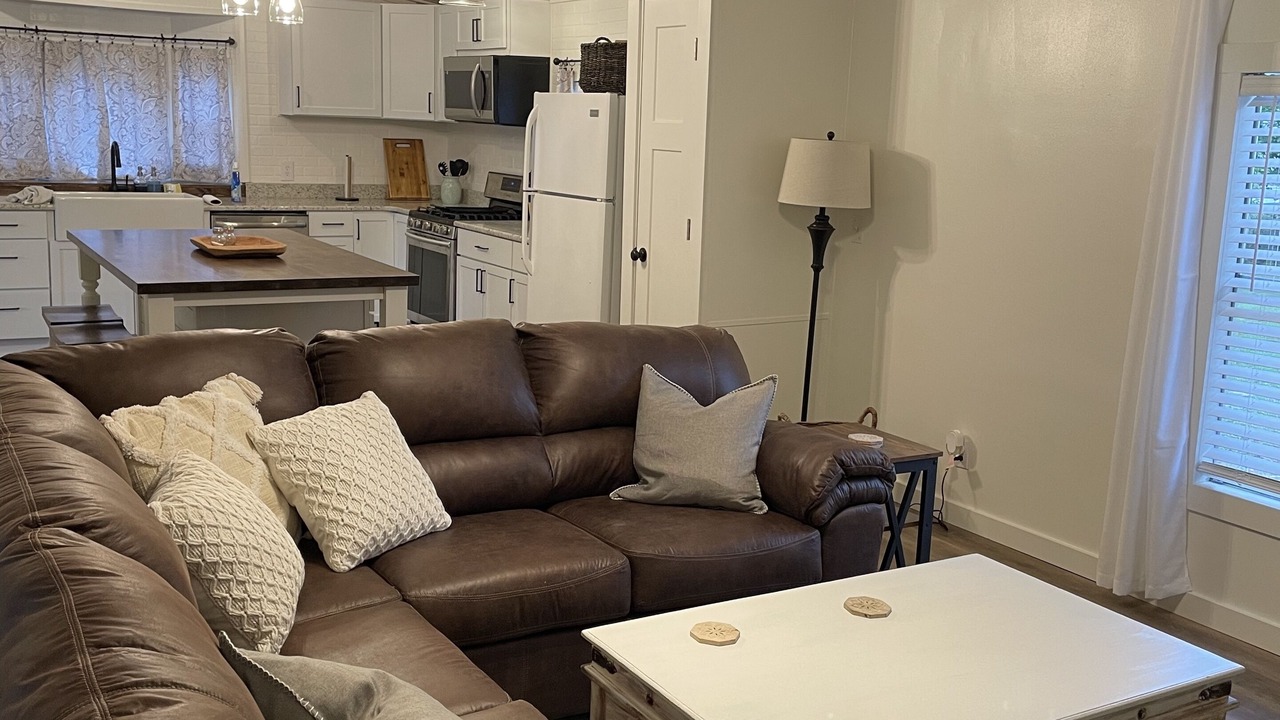Photo of Livingroom in Leesville