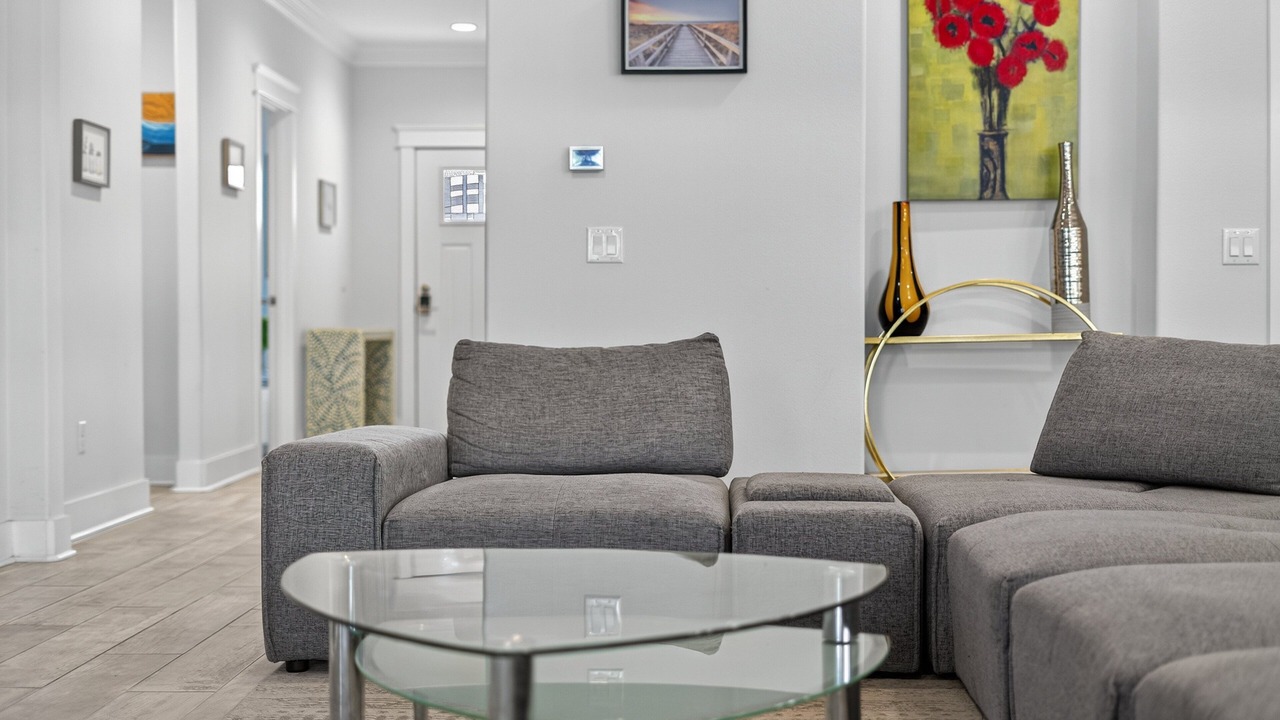 Photo of Livingroom in Miramar Heights