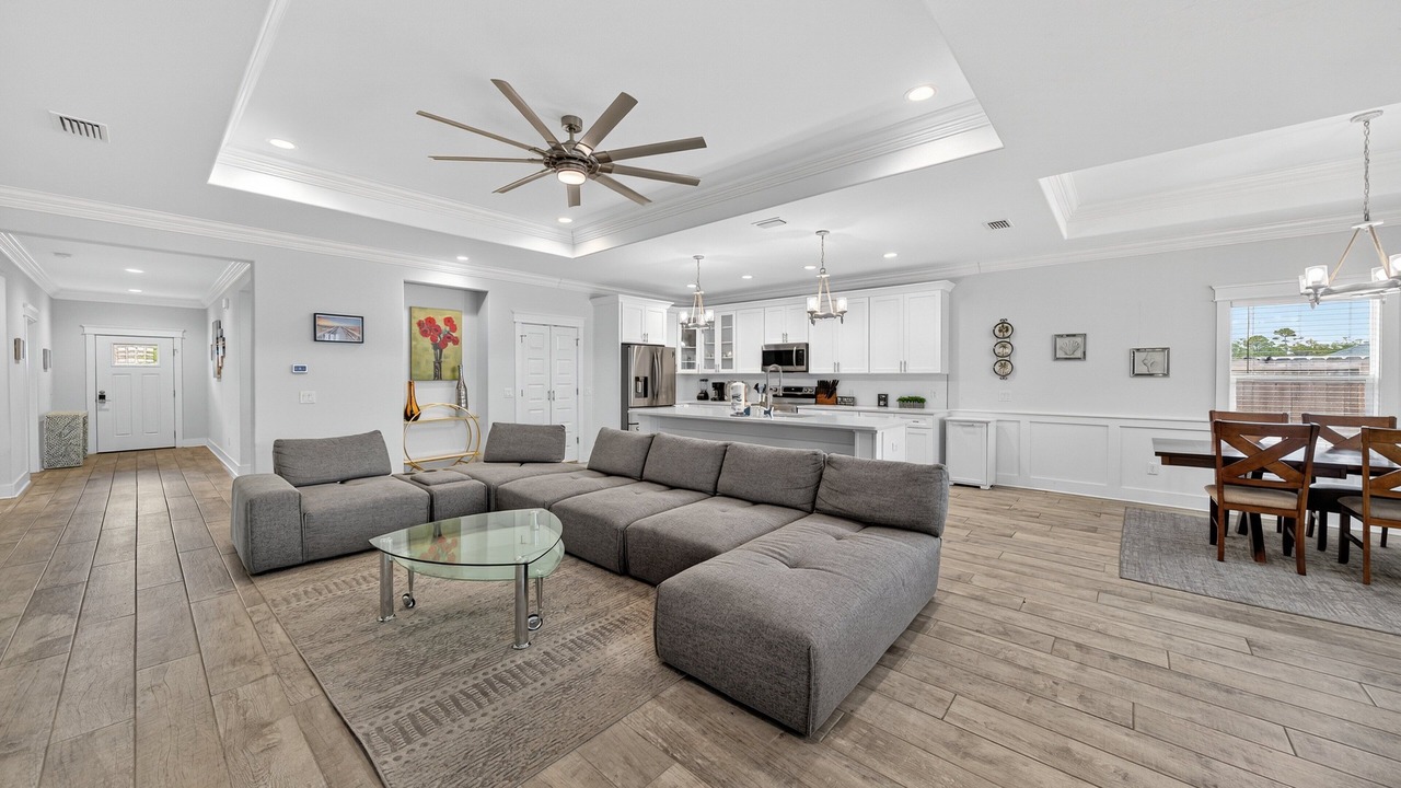 Photo of Livingroom in Miramar Heights