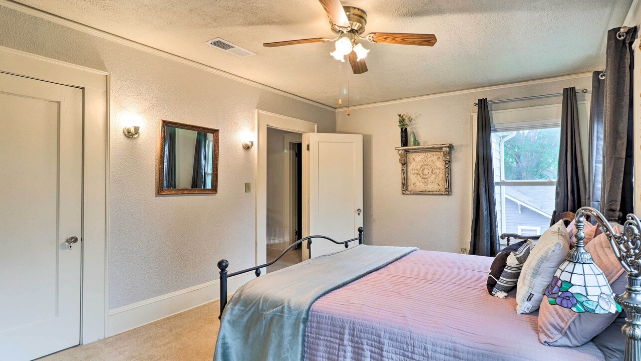 Photo of Bedroom in Corsicana