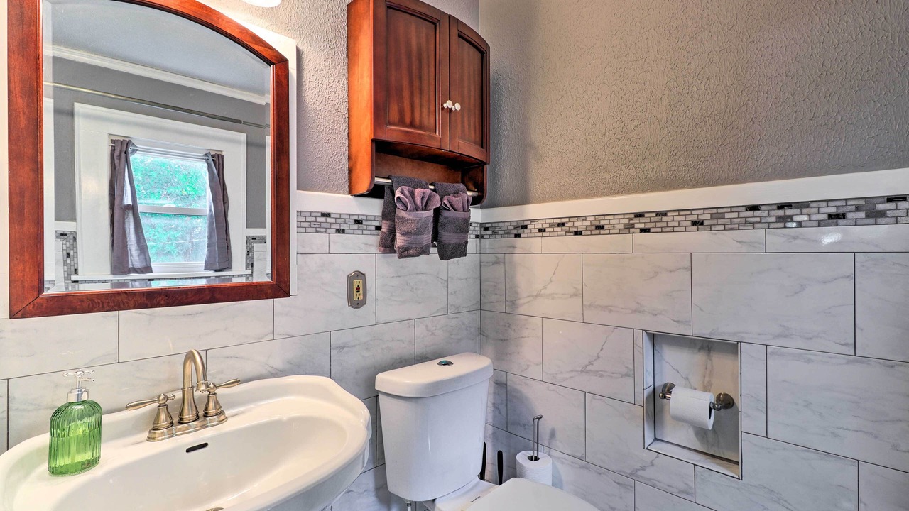Photo of Bathroom in Corsicana