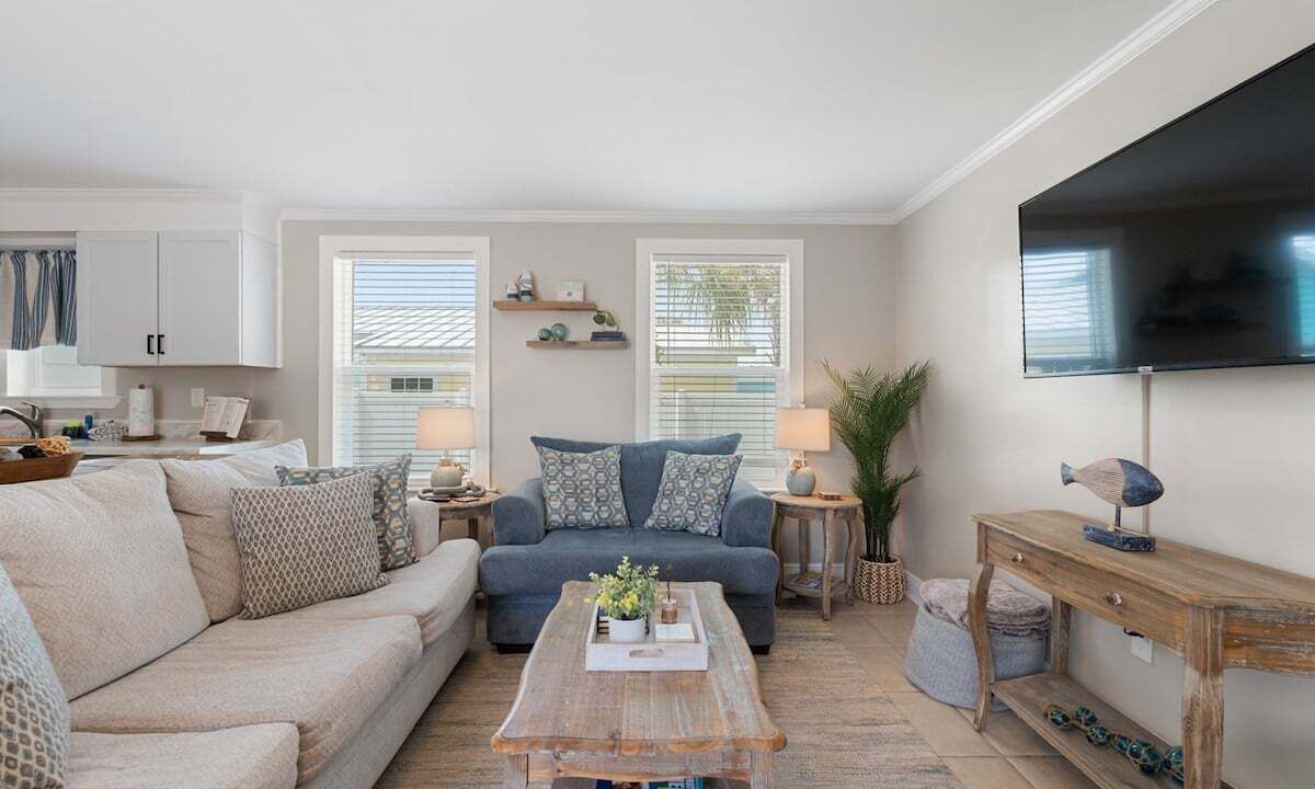 Photo of Livingroom in Bid-a-wee Beach