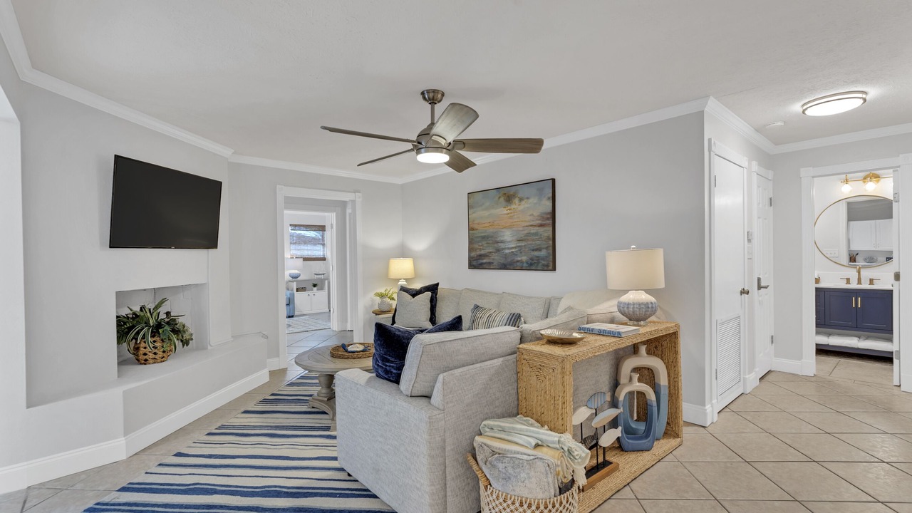 Photo of Livingroom in Bid-a-wee Beach