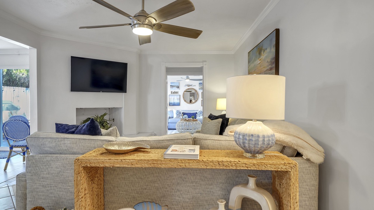 Photo of Livingroom in Bid-a-wee Beach