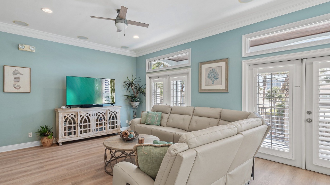 Photo of Livingroom in Frangista Beach