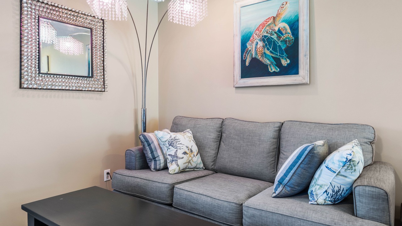 Photo of Livingroom in Summer Breeze