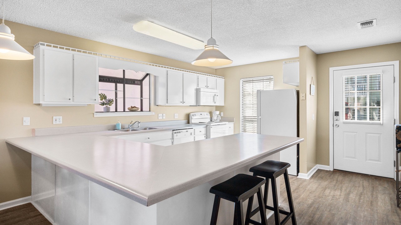 Photo of Kitchen in Summer Breeze