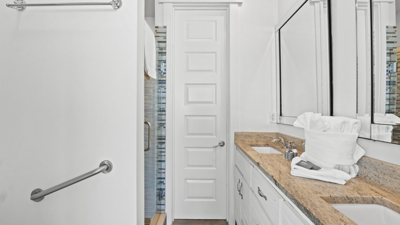 Photo of Bathroom in Bahama Beach