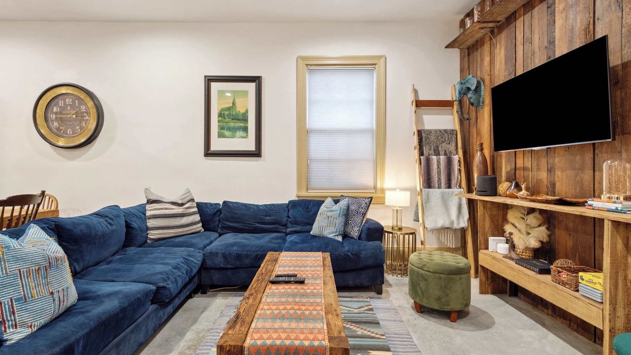 Photo of Bedroom in Seventh Ward