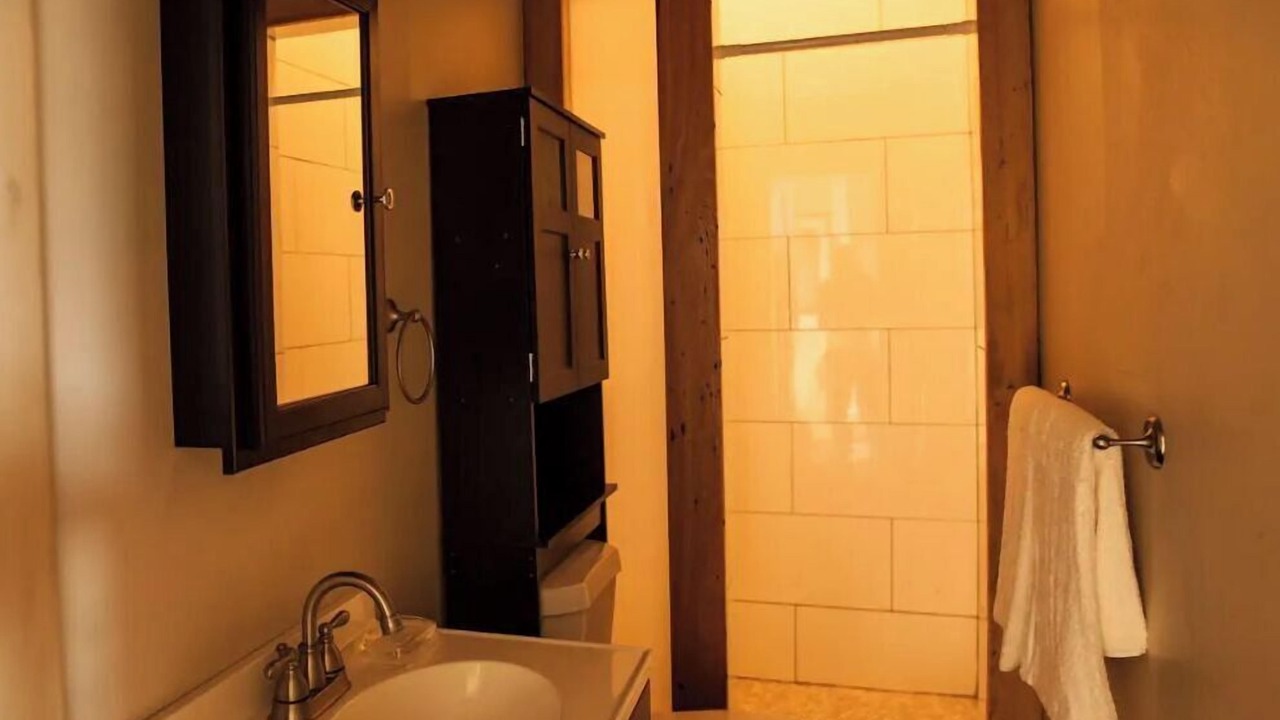 Photo of Bathroom in Central City