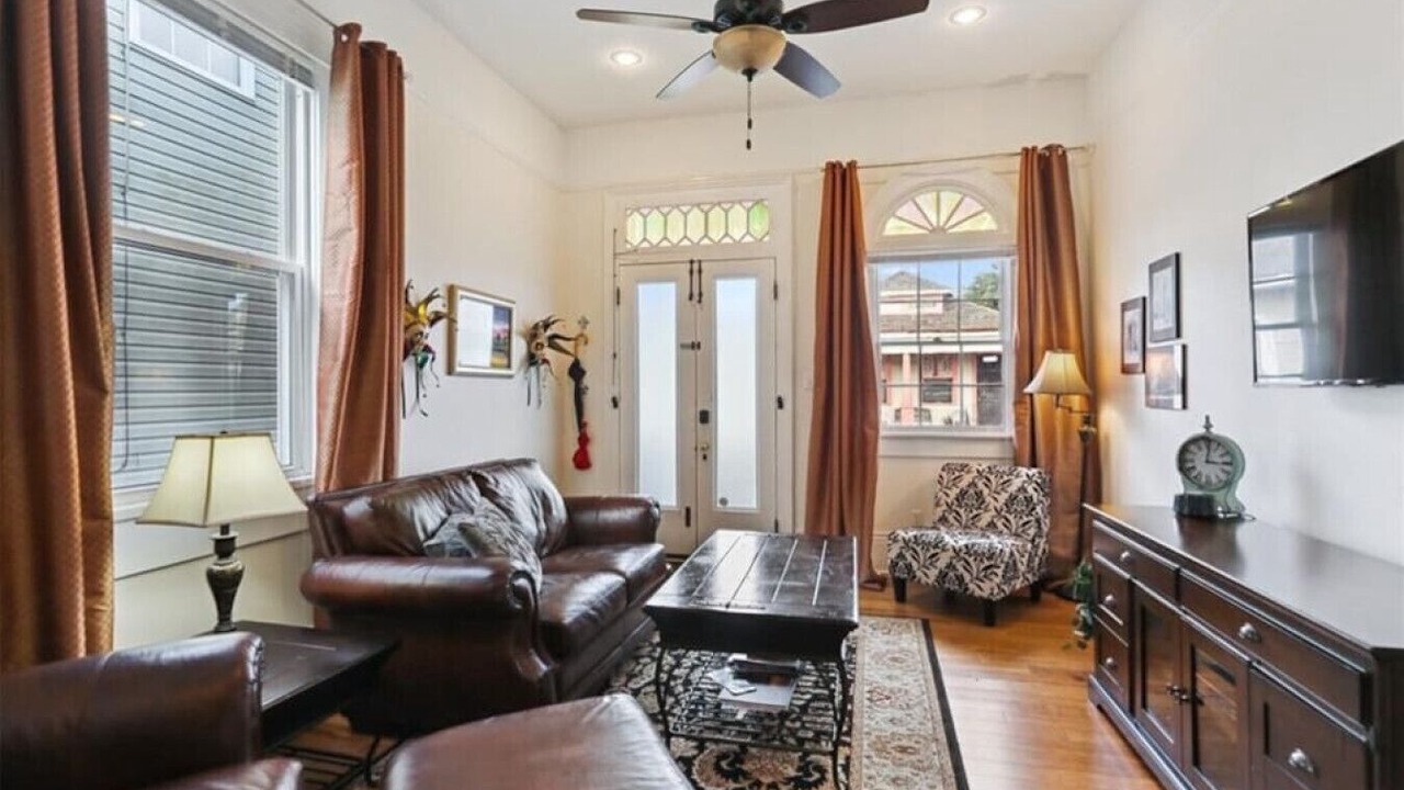 Photo of Livingroom in South 7th Ward