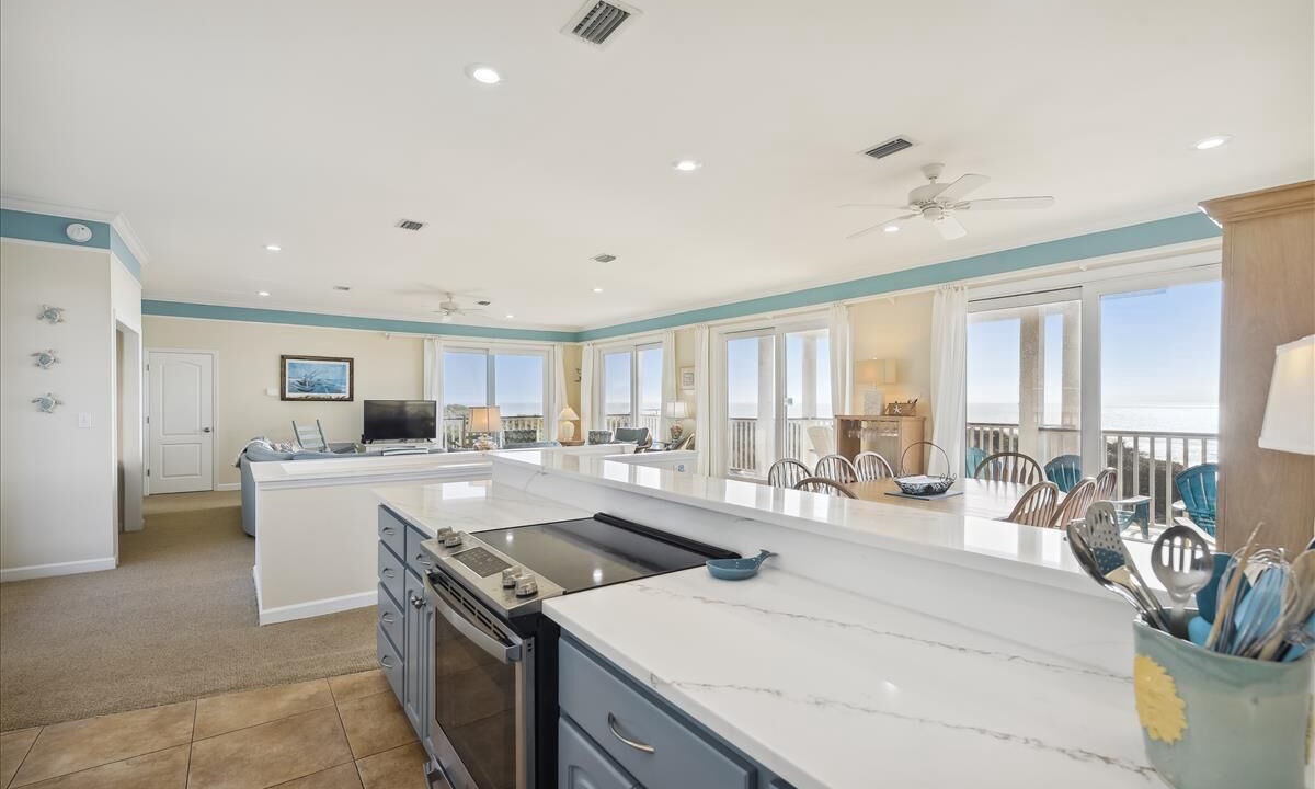 Photo of Kitchen in Sea Palm Village