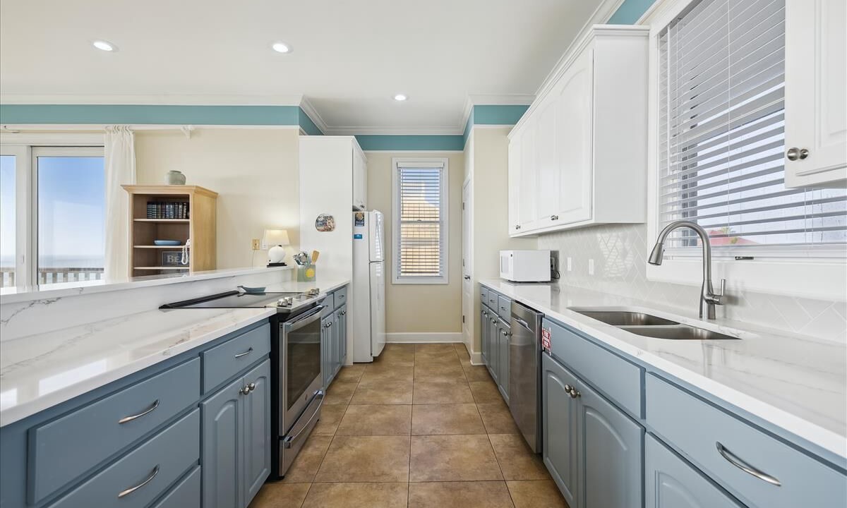 Photo of Kitchen in Sea Palm Village