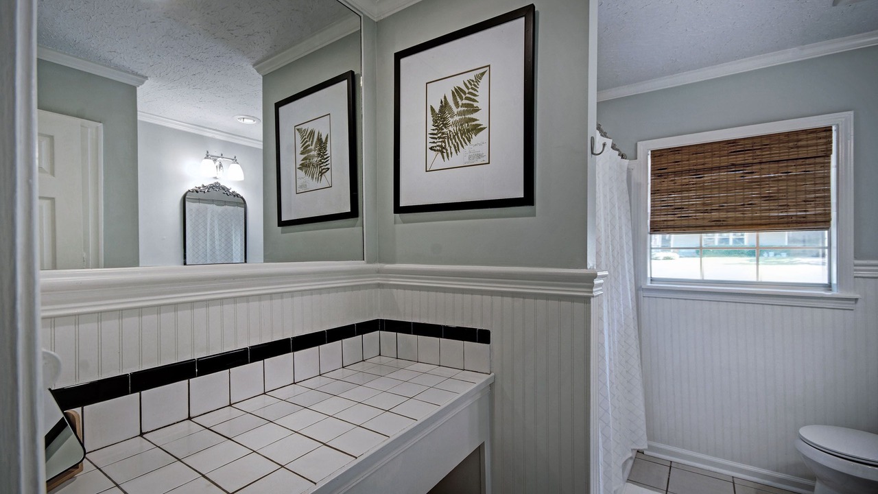 Photo of Bathroom in Fondren