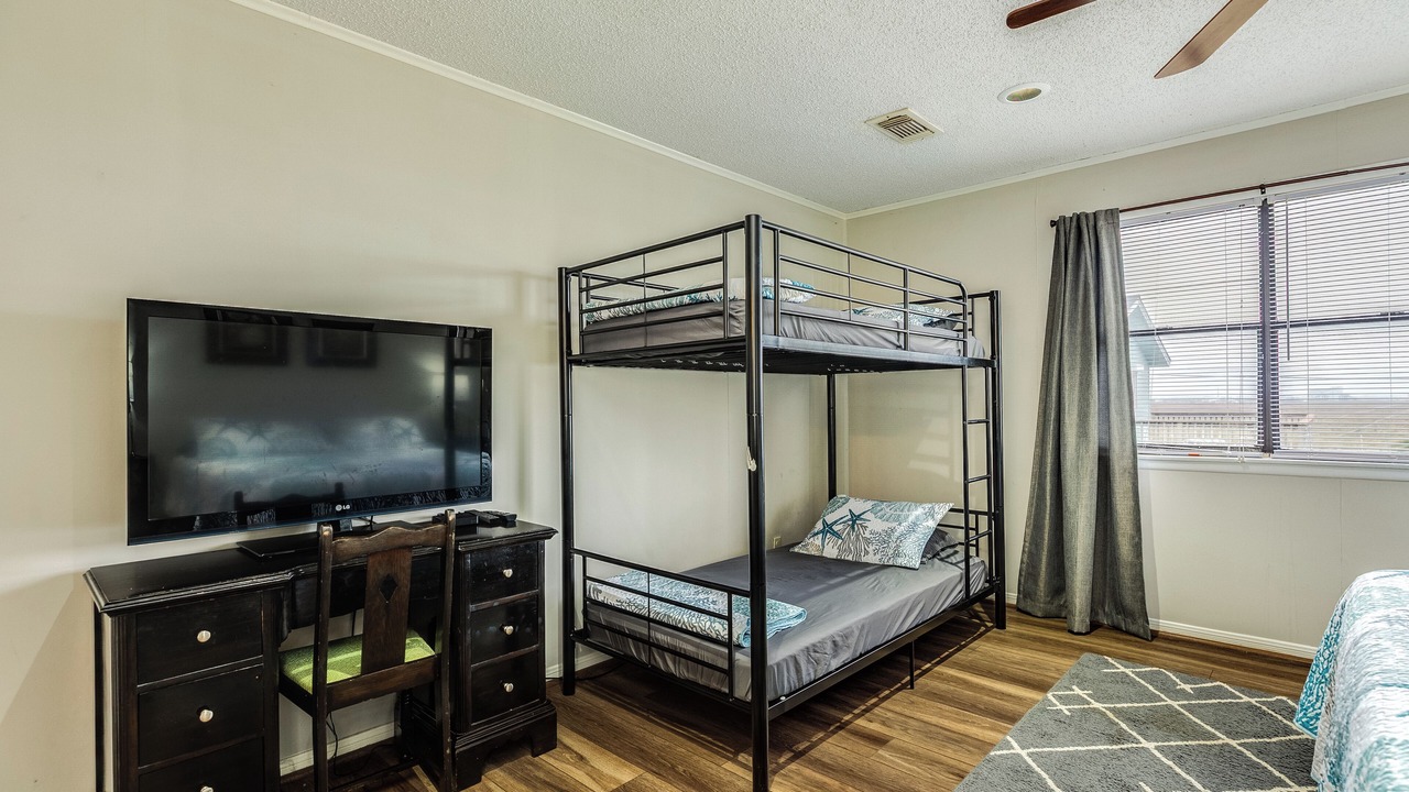 Photo of Bedroom in Jamaica Beach