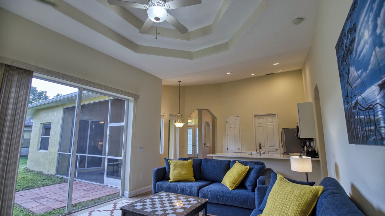 Photo of Livingroom in Englewood East