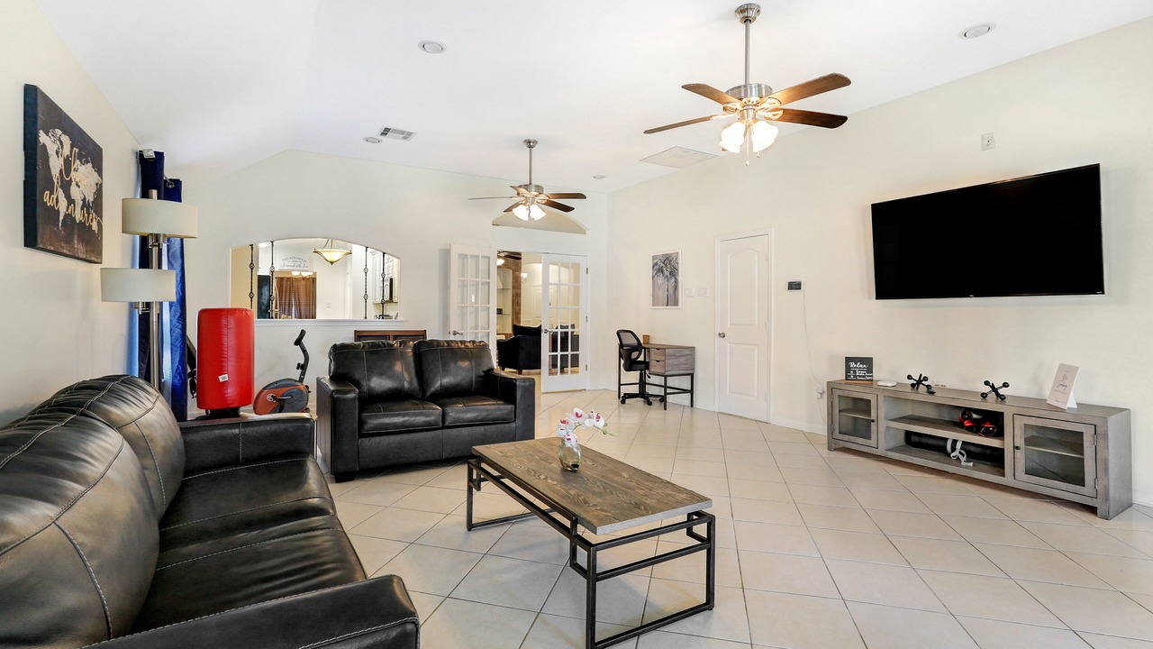 Photo of Livingroom in Little Woods