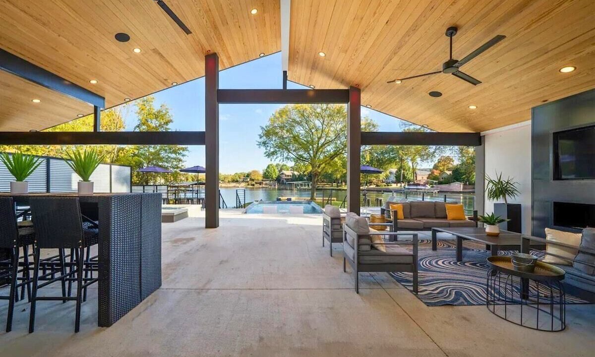 Photo of Outdoor in Lake Hamilton