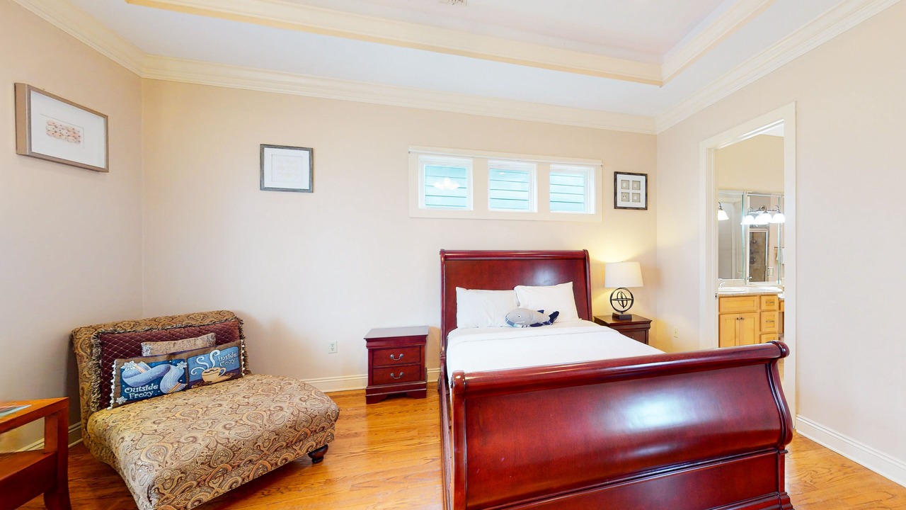 Photo of Bedroom in Crescent Beach