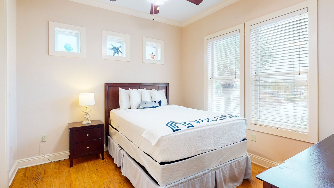 Photo of Bedroom in Crescent Beach