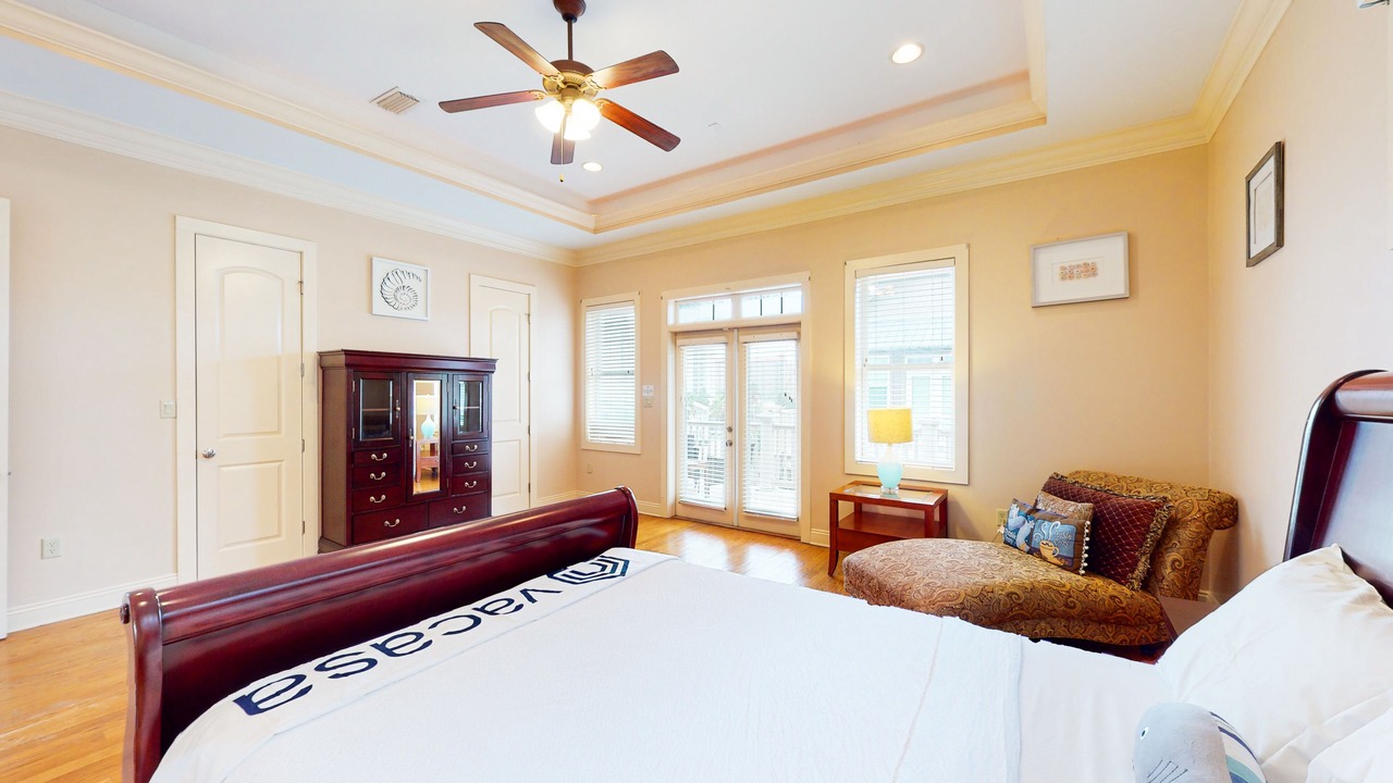 Photo of Bedroom in Crescent Beach