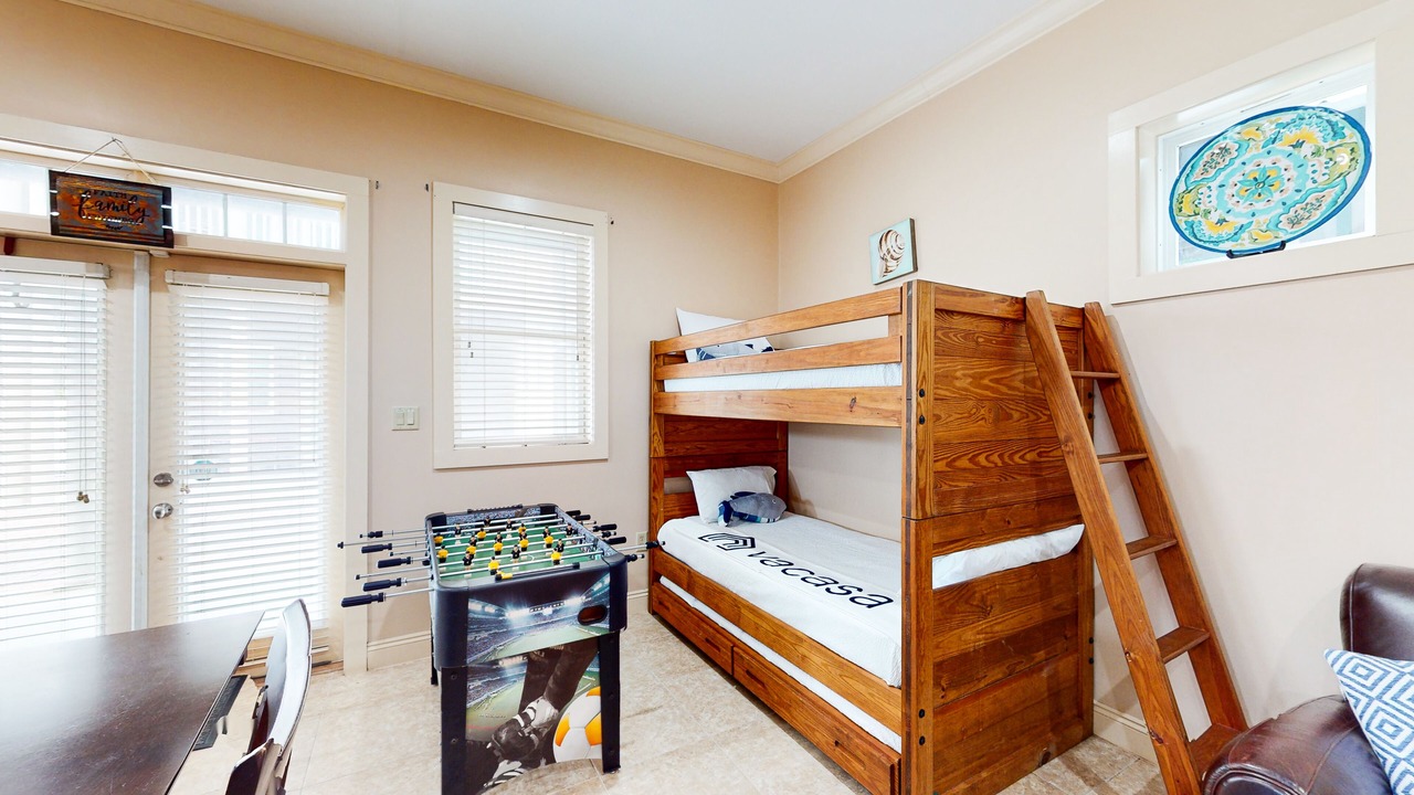 Photo of Bedroom in Crescent Beach
