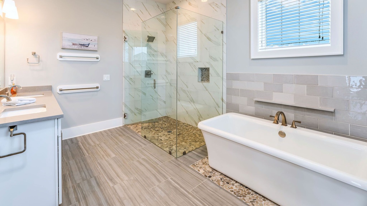 Photo of Bathroom in Plantation