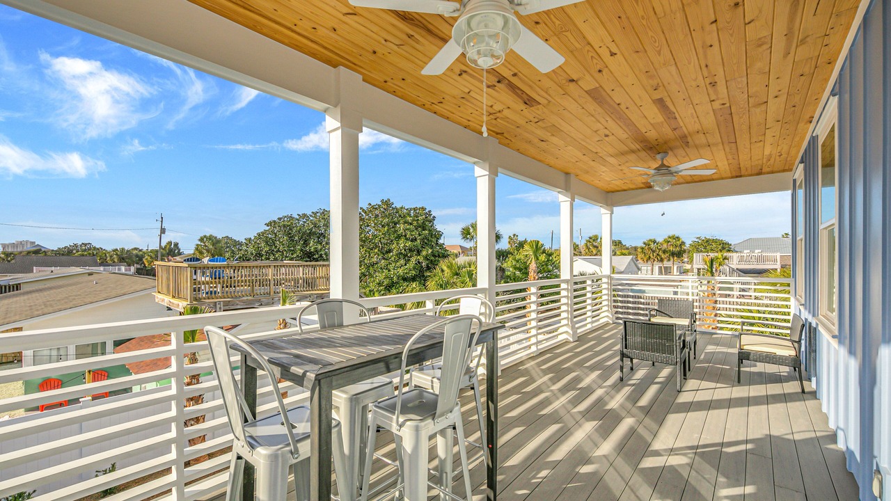 Photo of Patio Balcony in Bid-a-wee Beach