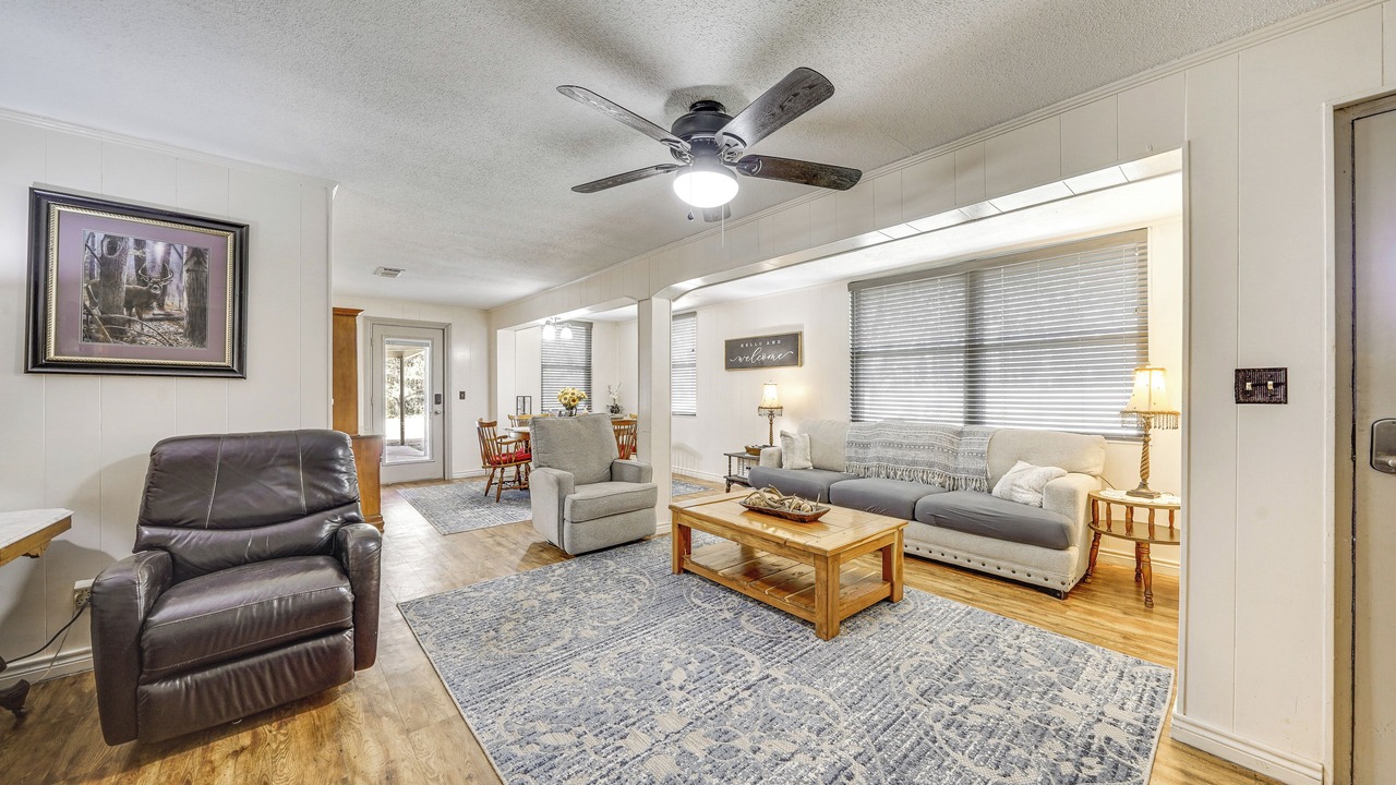 Photo of Livingroom in Lockesburg
