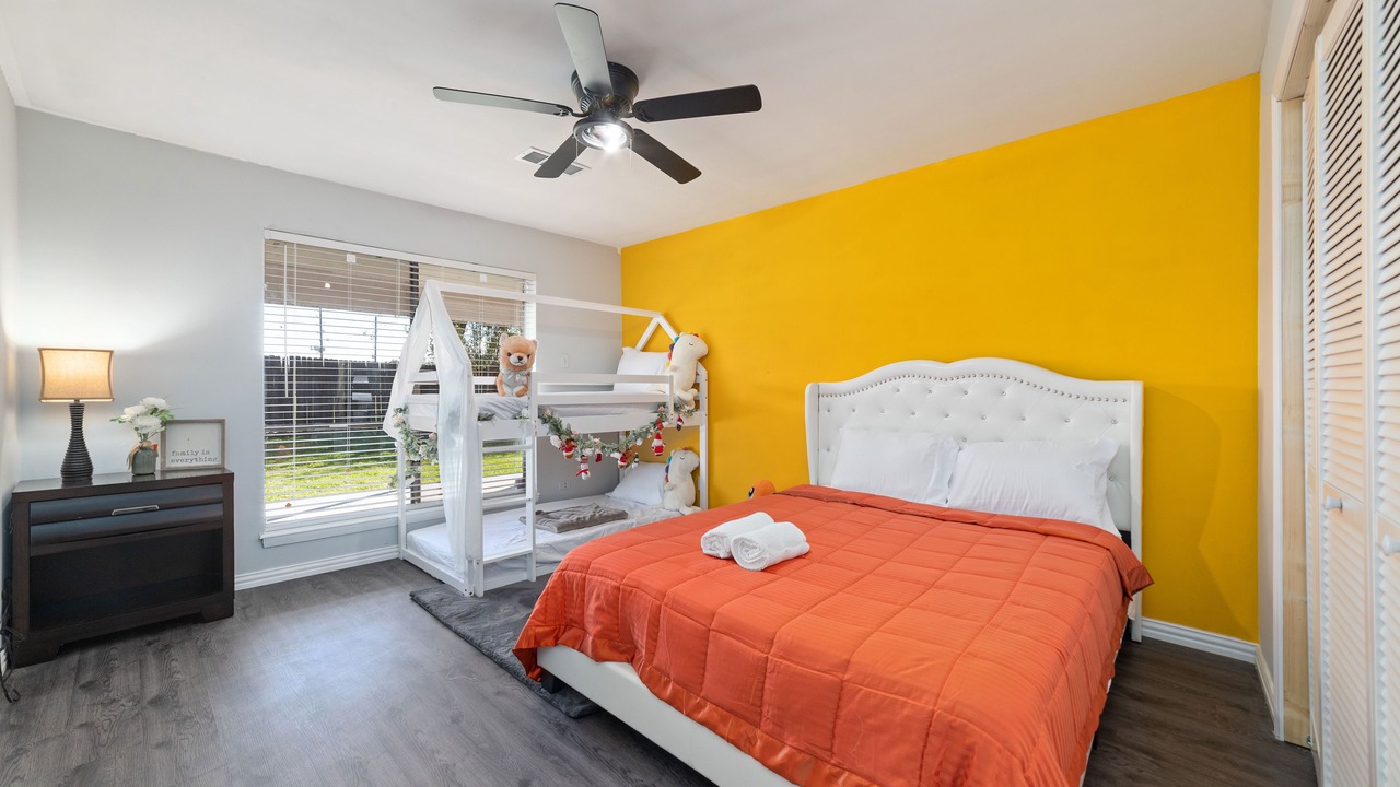 Photo of Bedroom in Clodine