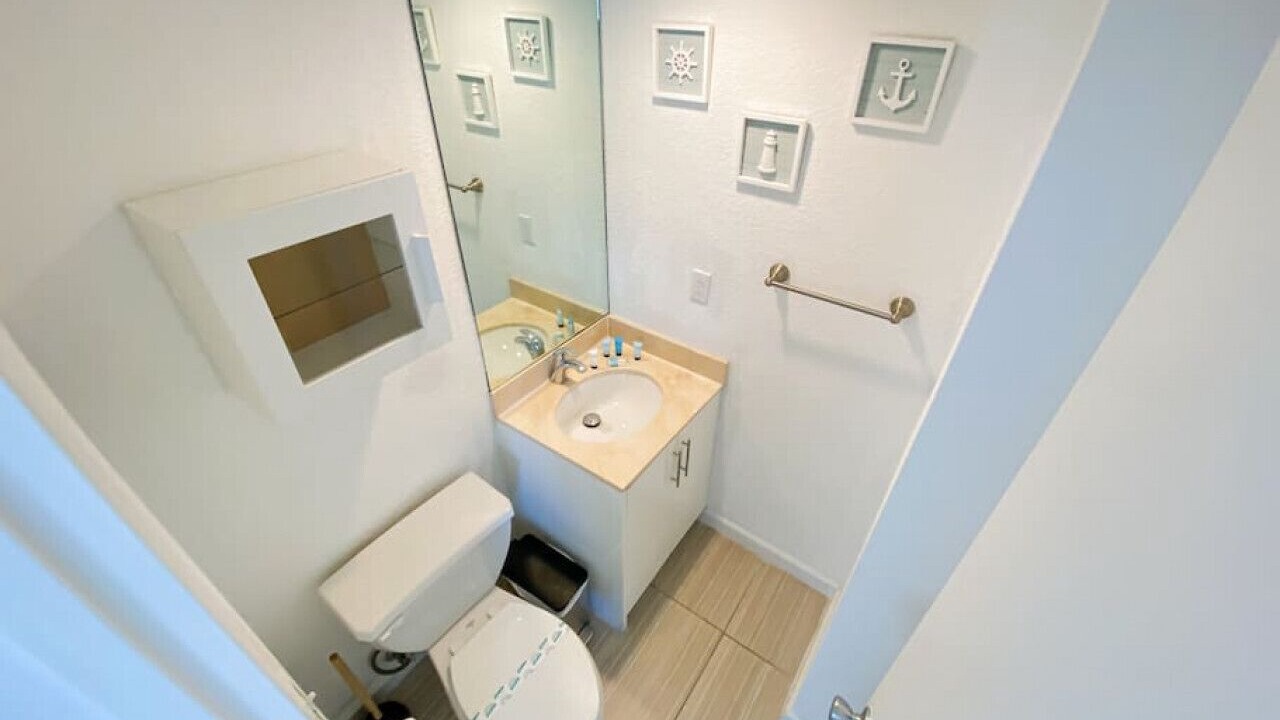 Photo of Bathroom in Hollywood South Central Beach