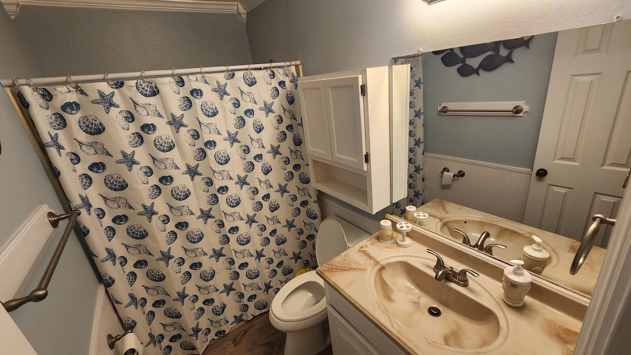 Photo of Bathroom in Thomas Drive