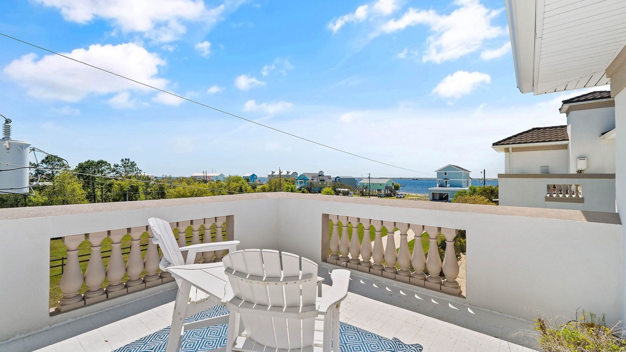 Photo of Patio Balcony in Ono Island