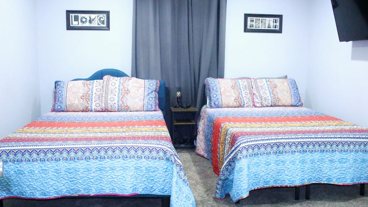 Photo of Bedroom in Sulphur