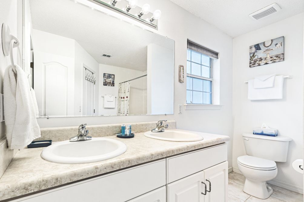 Photo of Bathroom in Ono Island
