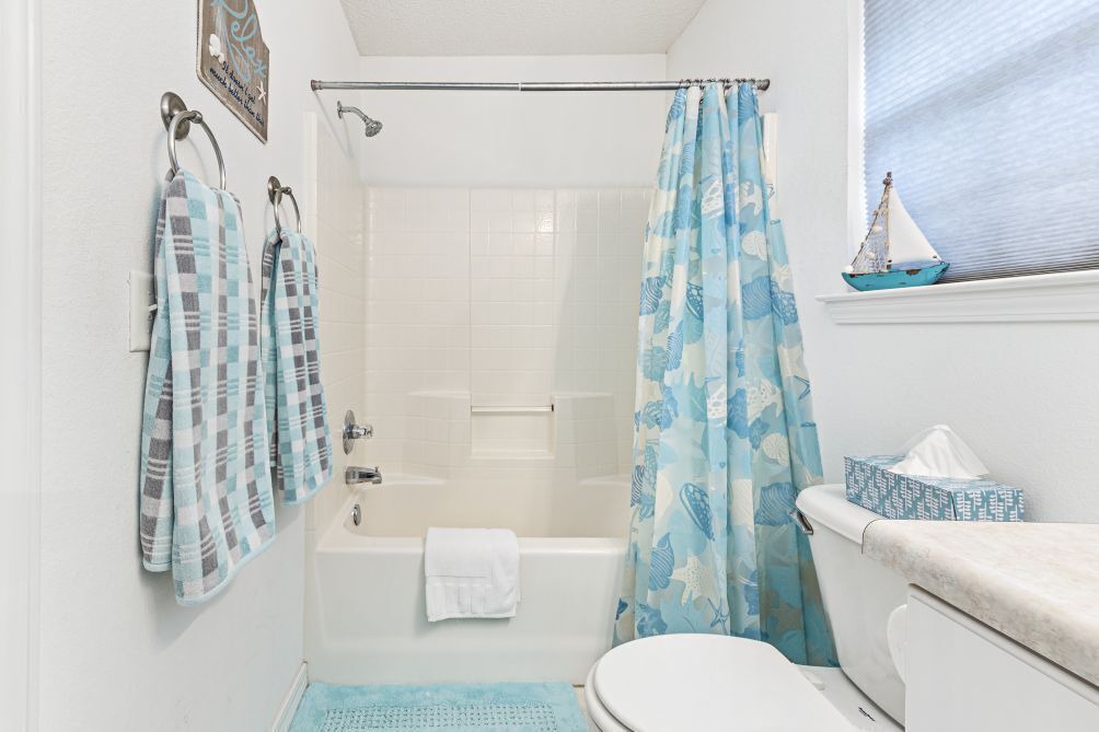 Photo of Bathroom in Ono Island