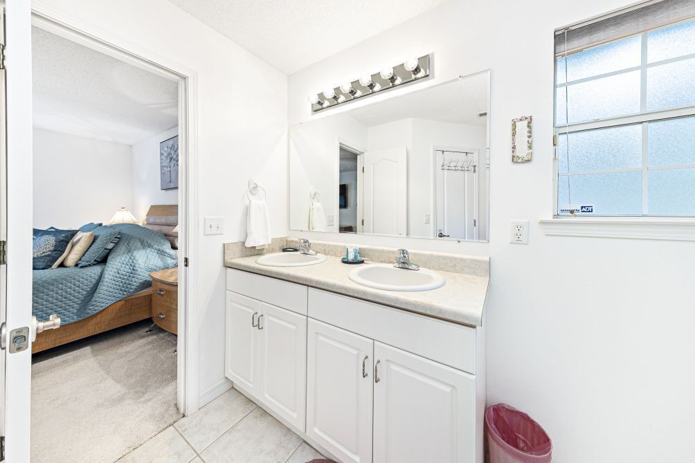 Photo of Bathroom in Ono Island