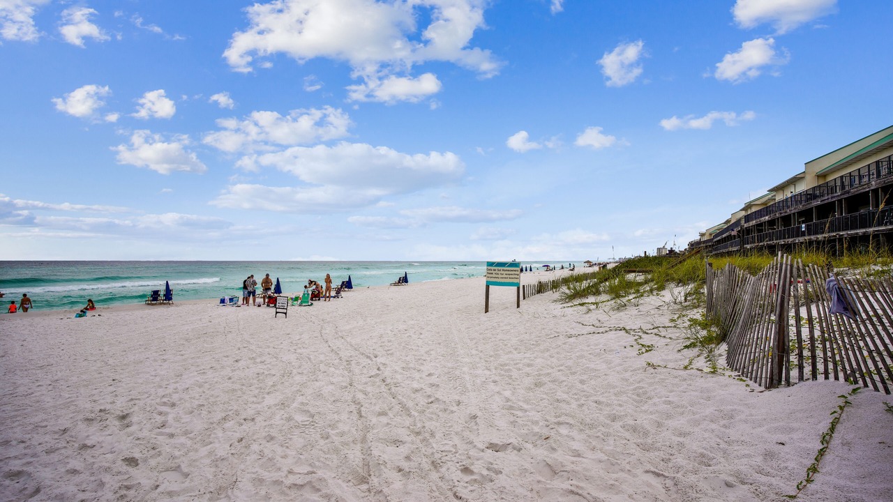 Photo of Others in Frangista Beach