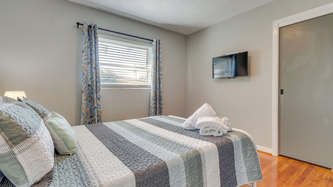 Photo of Bedroom in Myrtle Grove