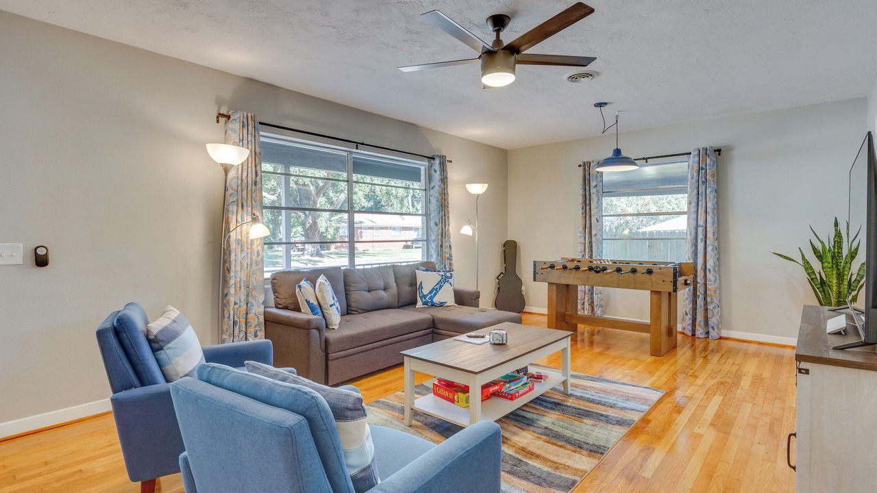 Photo of Livingroom in Myrtle Grove