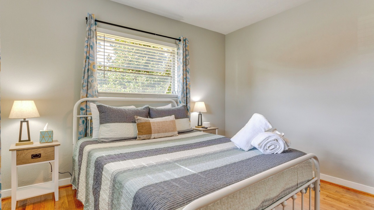Photo of Bedroom in Myrtle Grove