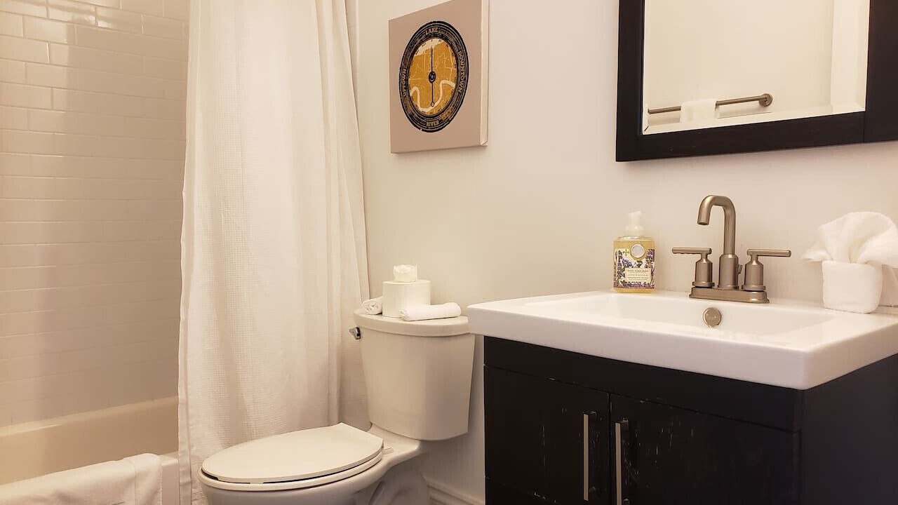 Photo of Bathroom in Irish Channel