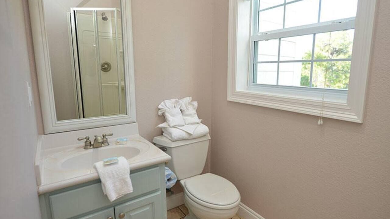 Photo of Bathroom in Plantation