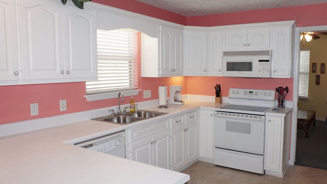 Photo of Kitchen in Lower Grand Lagoon