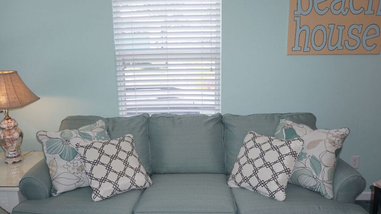 Photo of Livingroom in Lower Grand Lagoon