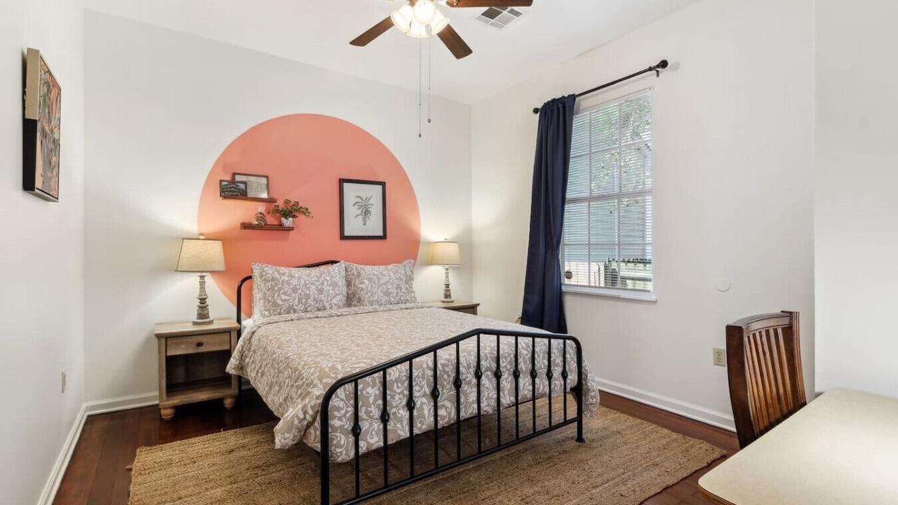 Photo of Bedroom in Broadmoor